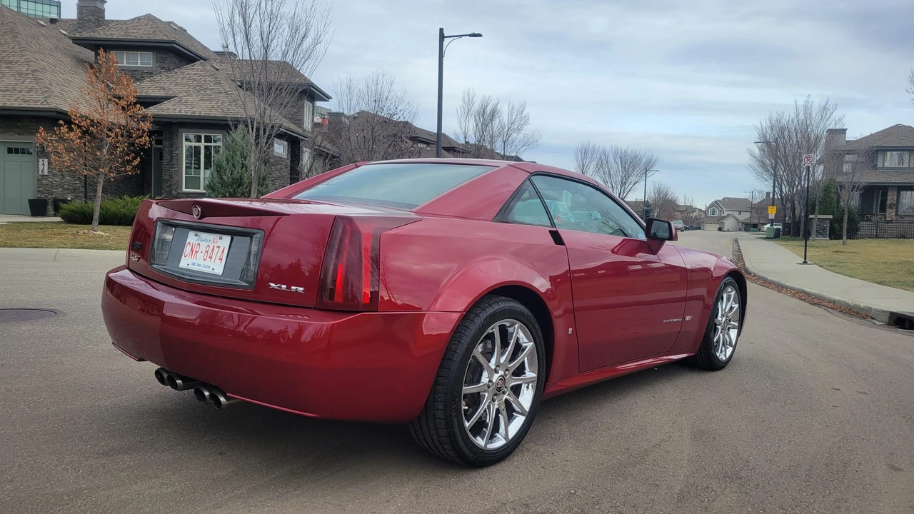 2008 Cadillac XLR-V - Image 19 of 31