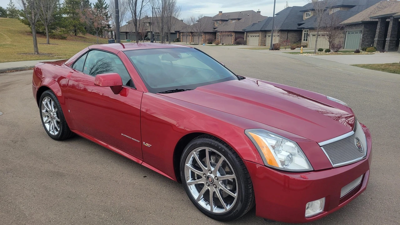 2008 Cadillac XLR-V - Image 13 of 31