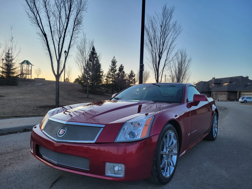 2008 Cadillac XLR-V - Image 24 of 31