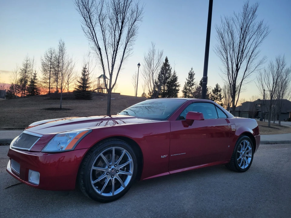 2008 Cadillac XLR-V - Image 25 of 31