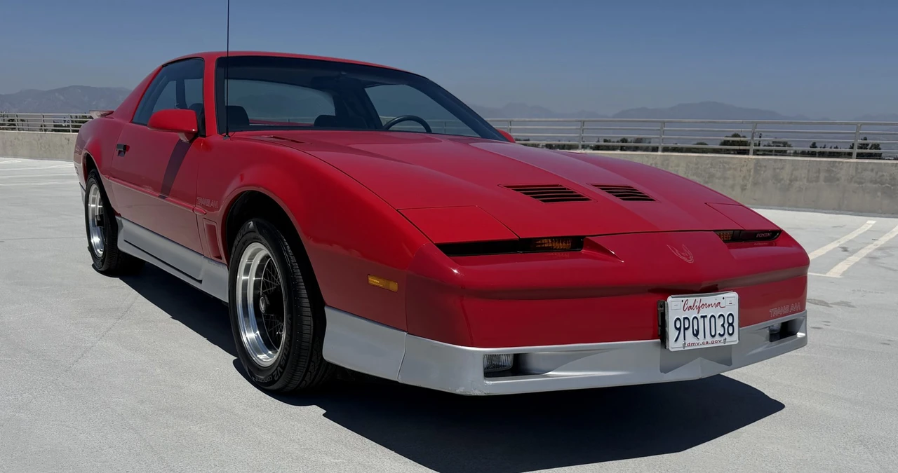 1988 Pontiac Firebird Trans Am 3rd Gen - Image 5 of 31