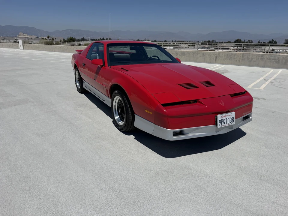 1988 Pontiac Firebird Trans Am 3rd Gen - Image 4 of 31