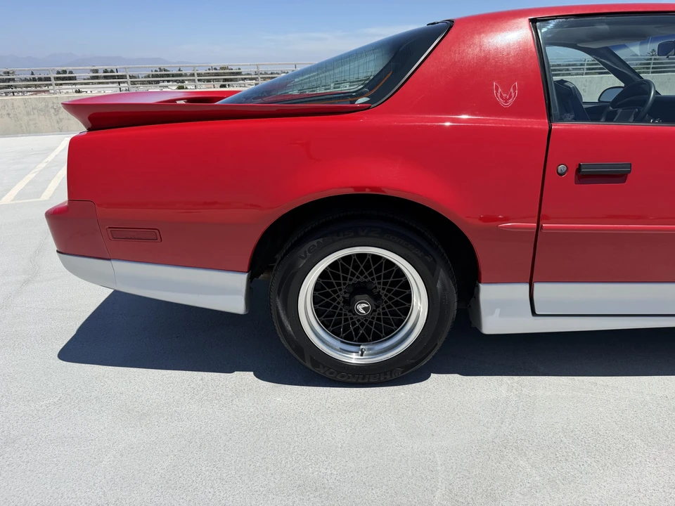 1988 Pontiac Firebird Trans Am 3rd Gen - Image 20 of 31