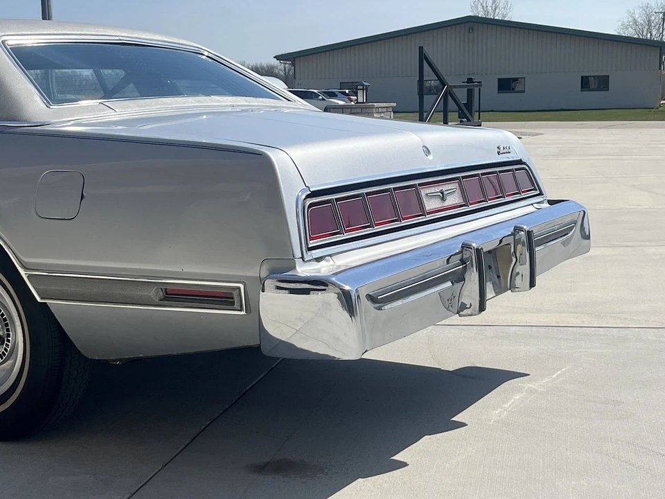 1976 Ford Thunderbird 6th Gen - Image 28 of 31