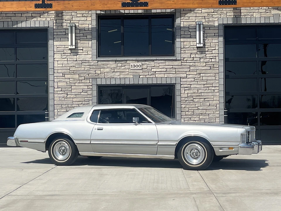 1976 Ford Thunderbird 6th Gen - Image 5 of 31