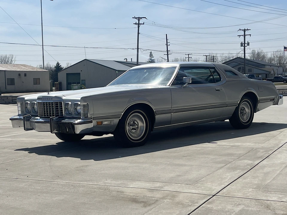 1976 Ford Thunderbird 6th Gen - Image 4 of 31