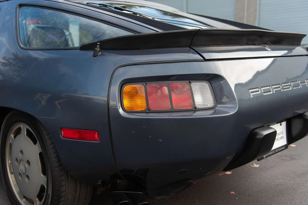 1981 Porsche 928 - Image 18 of 31