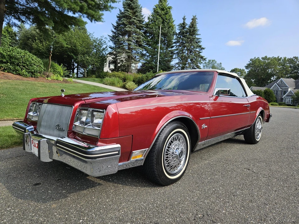 1984 Buick Riviera 4th-7th Gen - Image 3 of 31