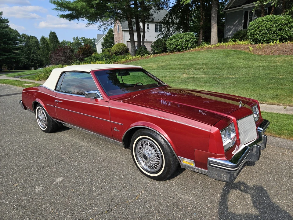 1984 Buick Riviera 4th-7th Gen - Image 14 of 31
