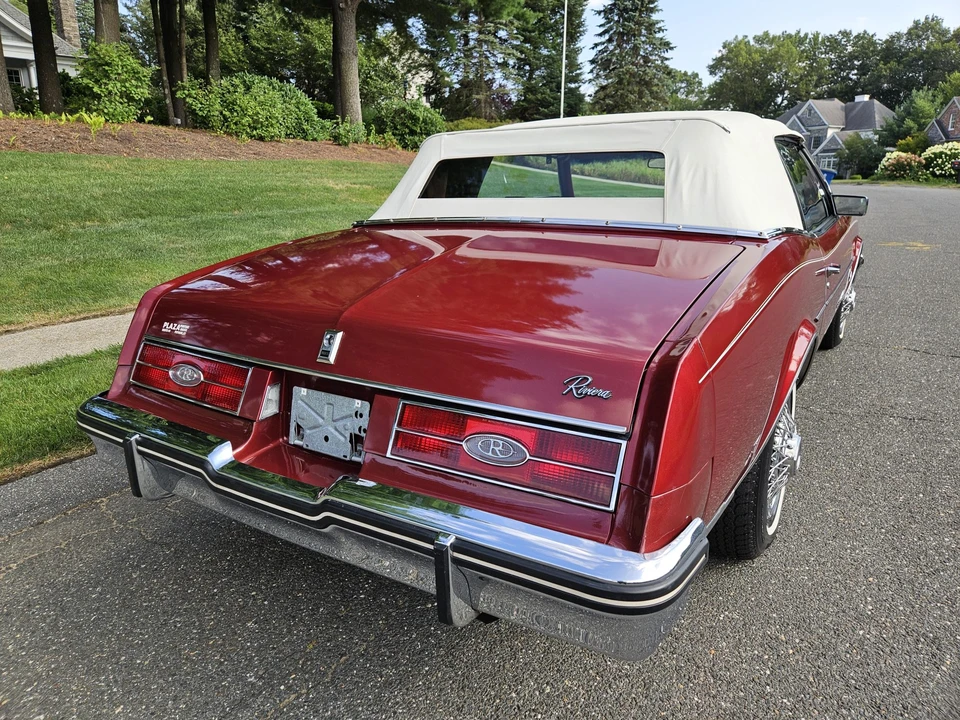 1984 Buick Riviera 4th-7th Gen - Image 10 of 31