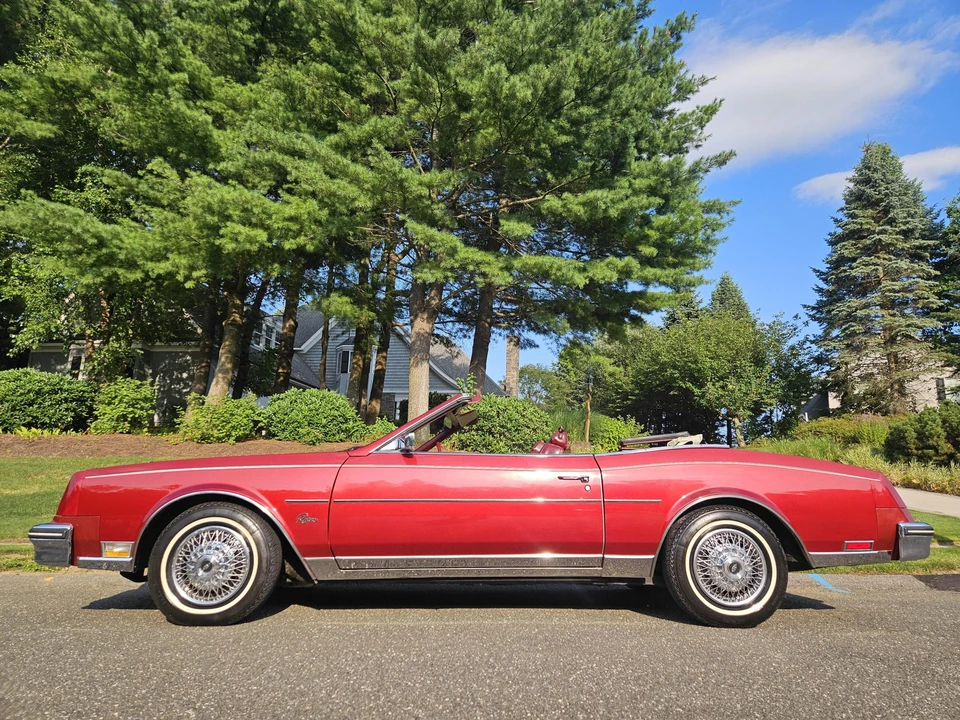 1984 Buick Riviera 4th-7th Gen - Image 22 of 31