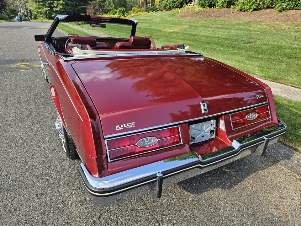1984 Buick Riviera 4th-7th Gen - Image 25 of 31