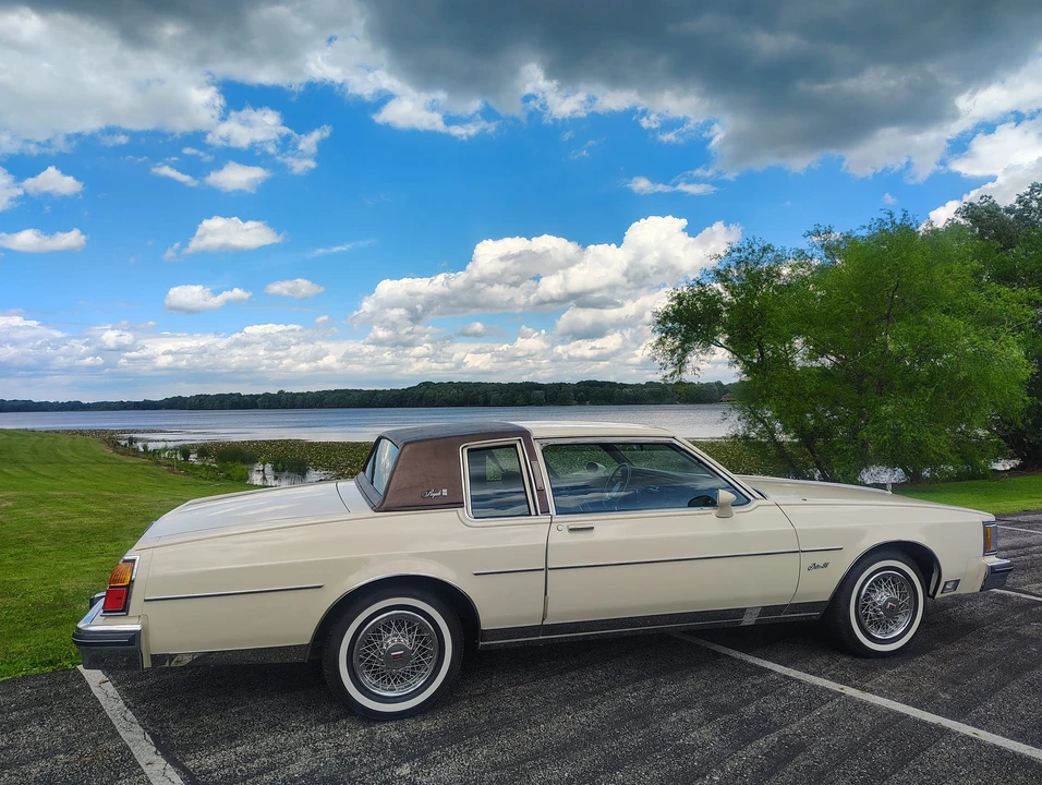 1984 Oldsmobile 88 - Image 7 of 31