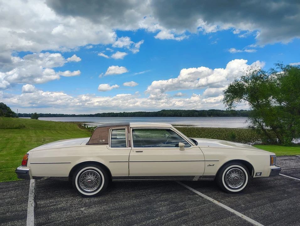 1984 Oldsmobile 88 - Image 8 of 31