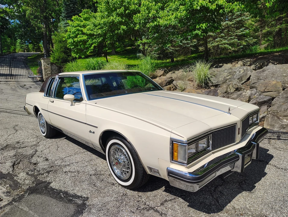 1984 Oldsmobile 88 - Image 12 of 31