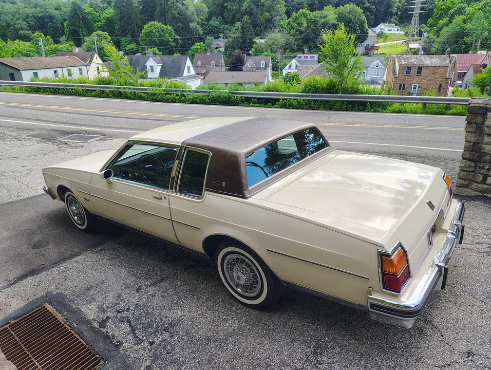 1984 Oldsmobile 88 - Image 15 of 31