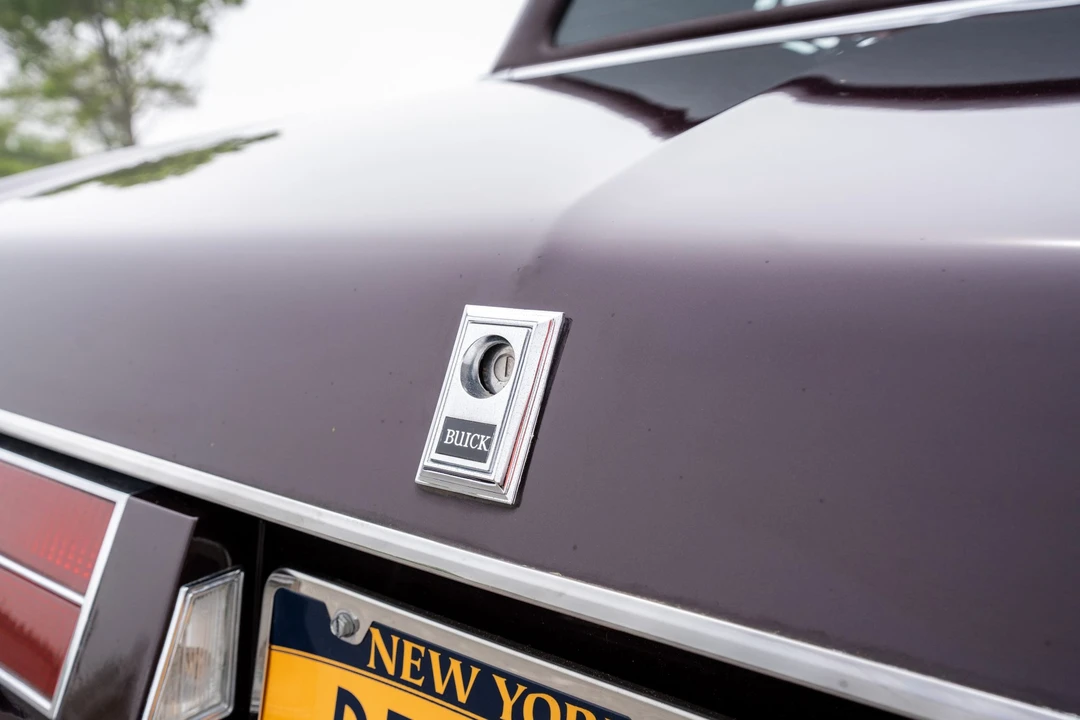 1985 Buick Riviera 4th-7th Gen - Image 31 of 31