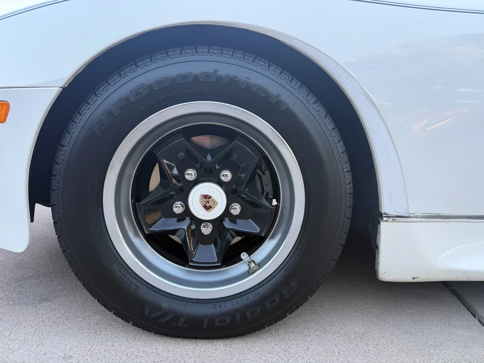 1985 Porsche 944 - Image 27 of 31