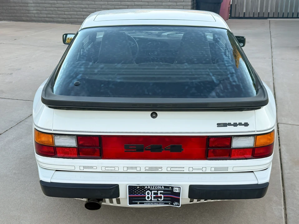1985 Porsche 944 - Image 10 of 31