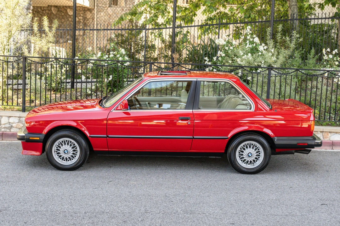 1987 BMW E30 3 Series - Image 2 of 31