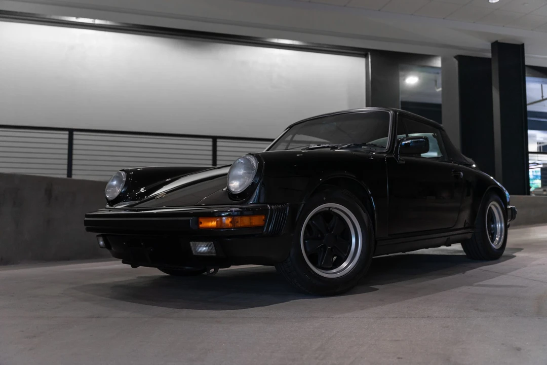 1987 Porsche 911 Carrera 3.2 - Image 2 of 31