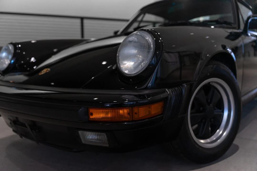 1987 Porsche 911 Carrera 3.2 - Image 15 of 31