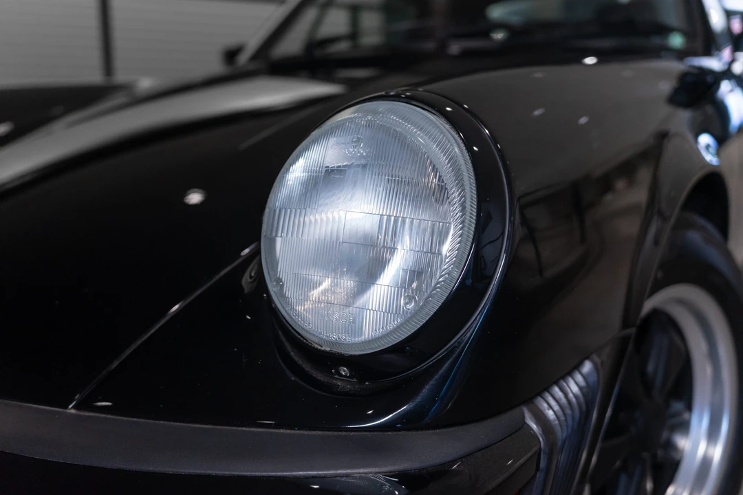 1987 Porsche 911 Carrera 3.2 - Image 18 of 31