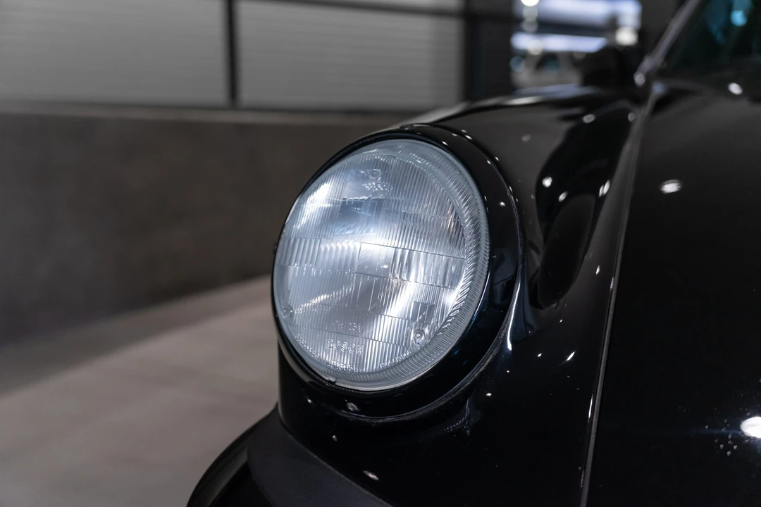 1987 Porsche 911 Carrera 3.2 - Image 17 of 31
