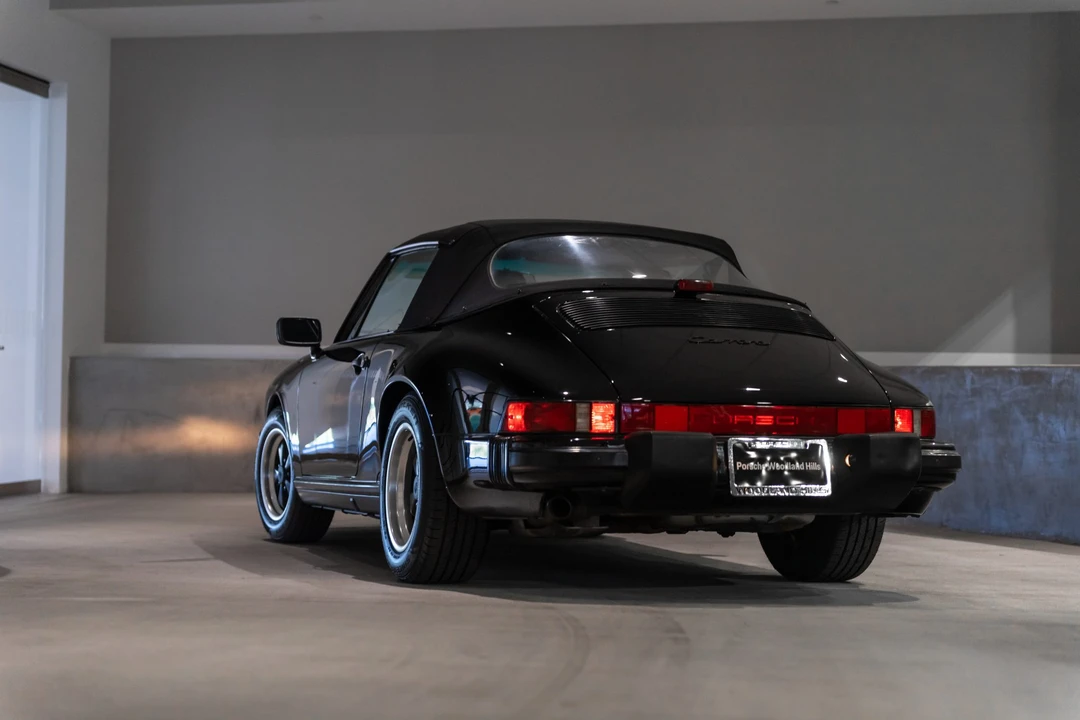 1987 Porsche 911 Carrera 3.2 - Image 13 of 31