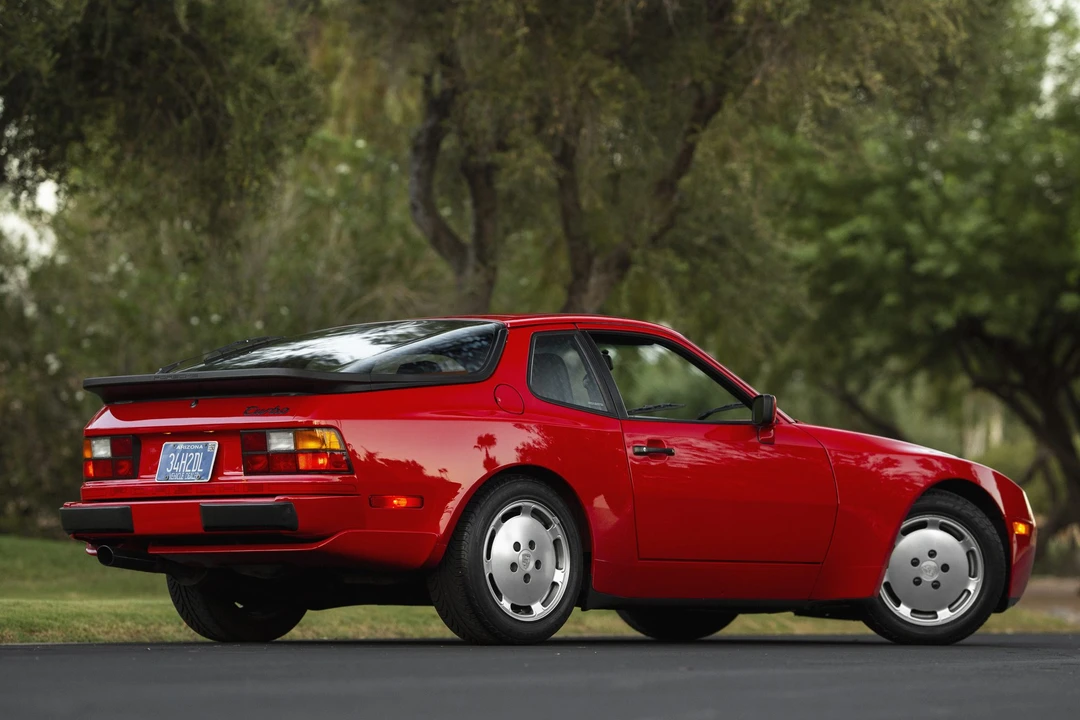 1987 Porsche 944 Turbo - Image 8 of 31