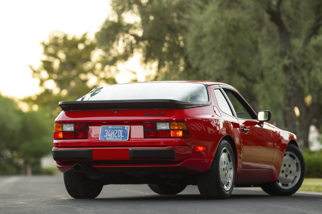 1987 Porsche 944 Turbo - Image 10 of 31