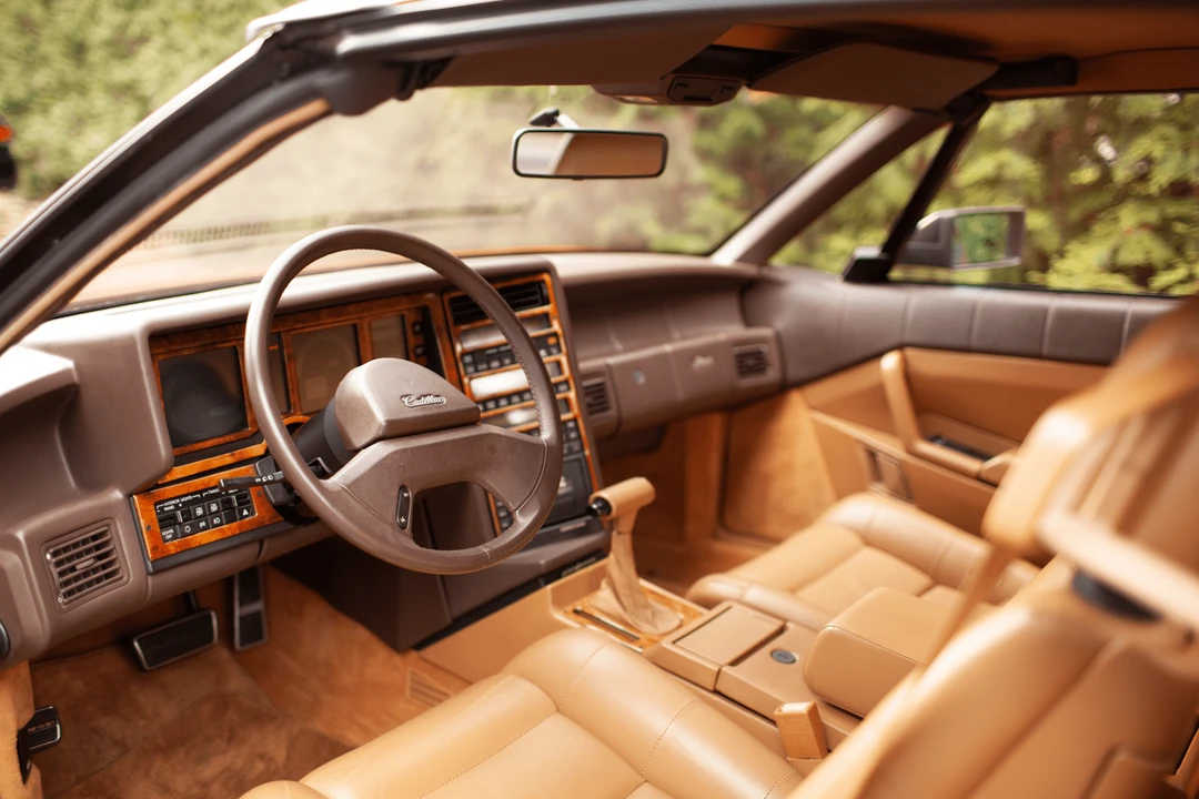 1988 Cadillac Allante - Image 28 of 31