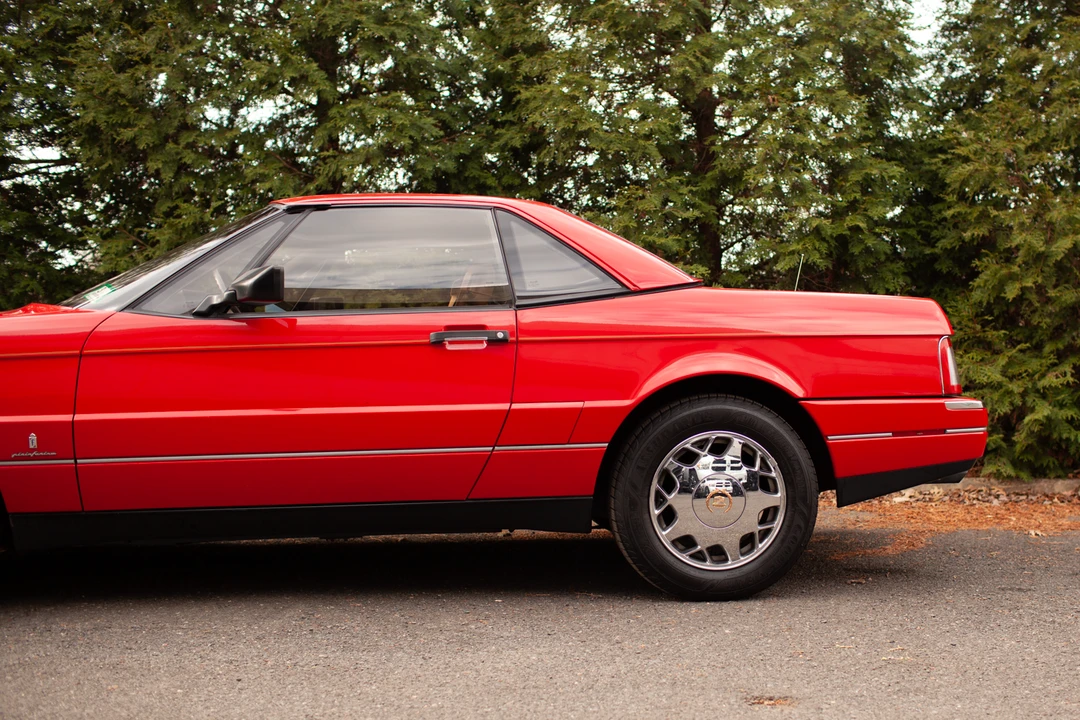 1988 Cadillac Allante - Image 26 of 31