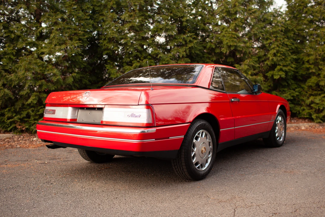 1988 Cadillac Allante - Image 13 of 31