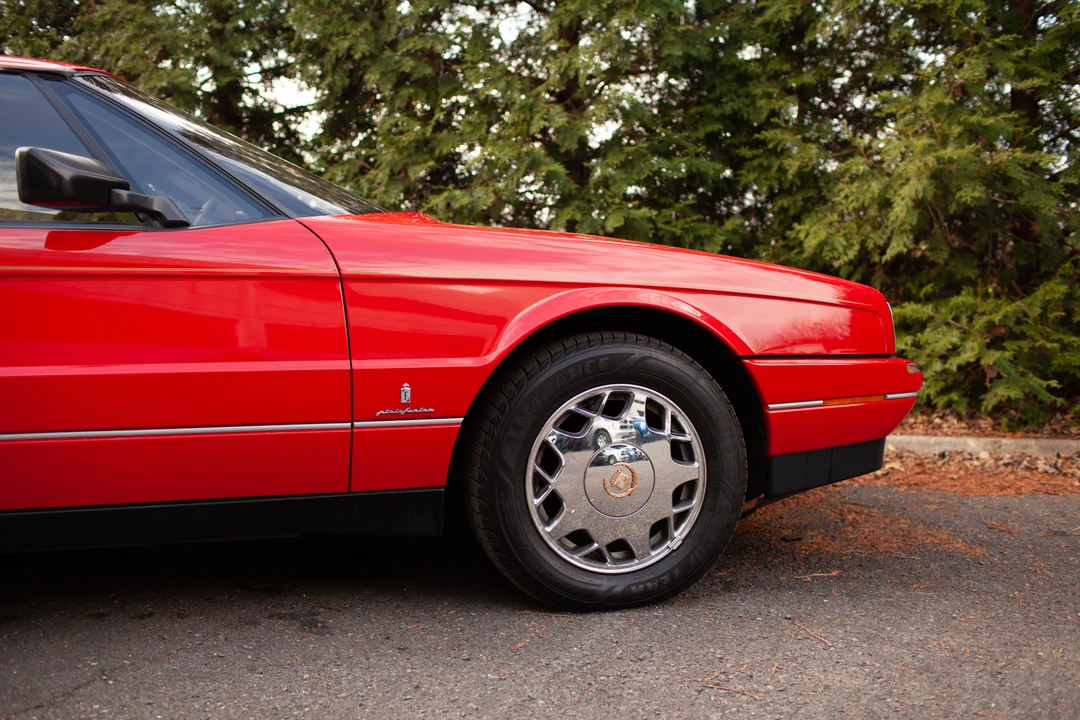 1988 Cadillac Allante - Image 24 of 31