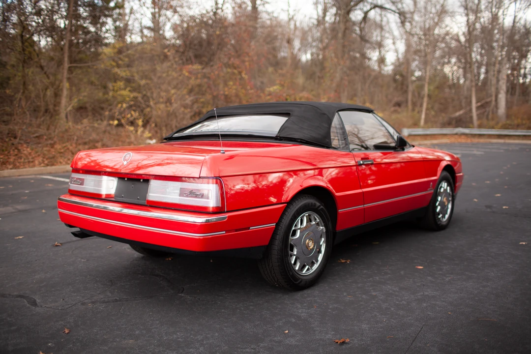 1988 Cadillac Allante - Image 8 of 31