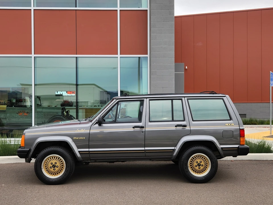 1988 Jeep XJ Cherokee - Image 12 of 31
