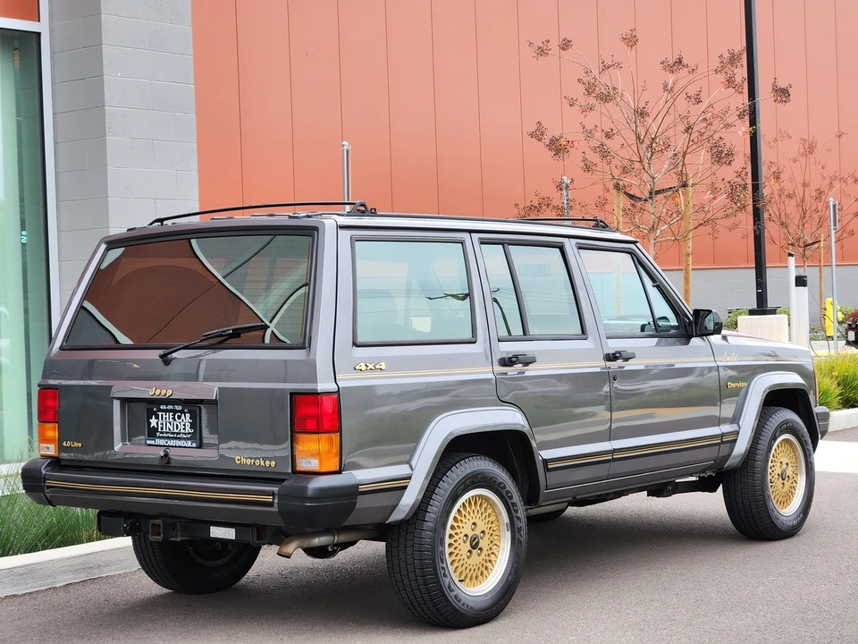 1988 Jeep XJ Cherokee - Image 19 of 31