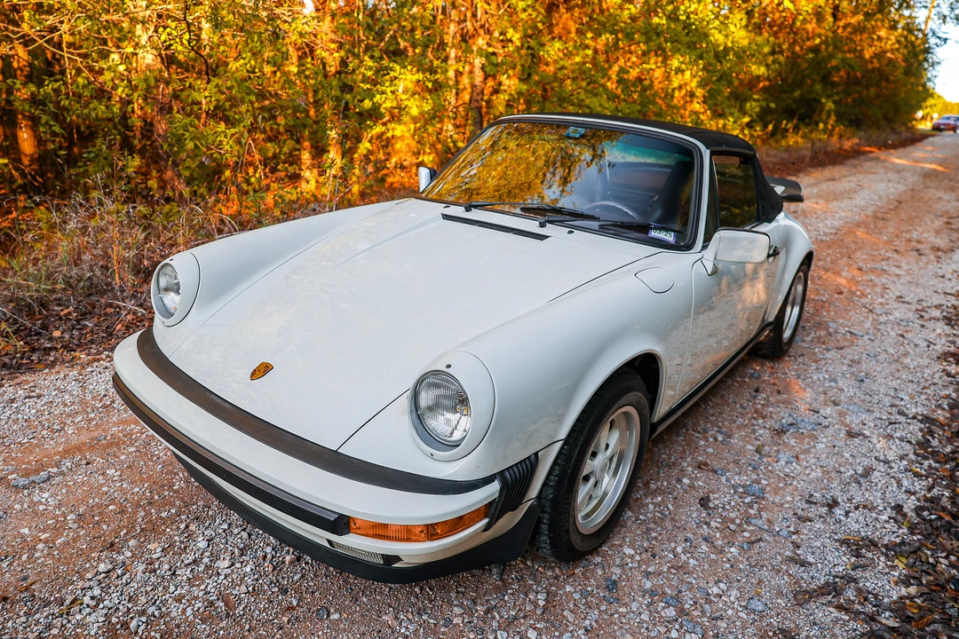 1988 Porsche 911 Carrera 3.2 - Image 24 of 31