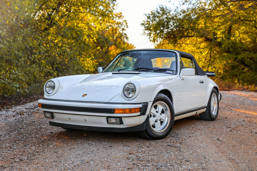 1988 Porsche 911 Carrera 3.2 - Image 26 of 31