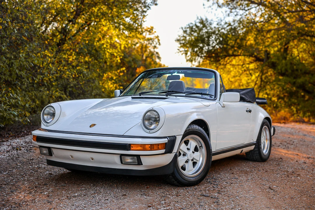 1988 Porsche 911 Carrera 3.2 - Image 4 of 31