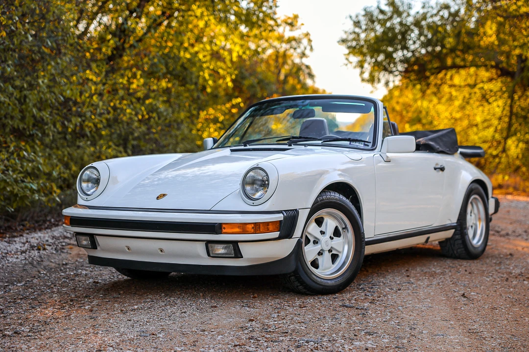 1988 Porsche 911 Carrera 3.2 - Image 7 of 31