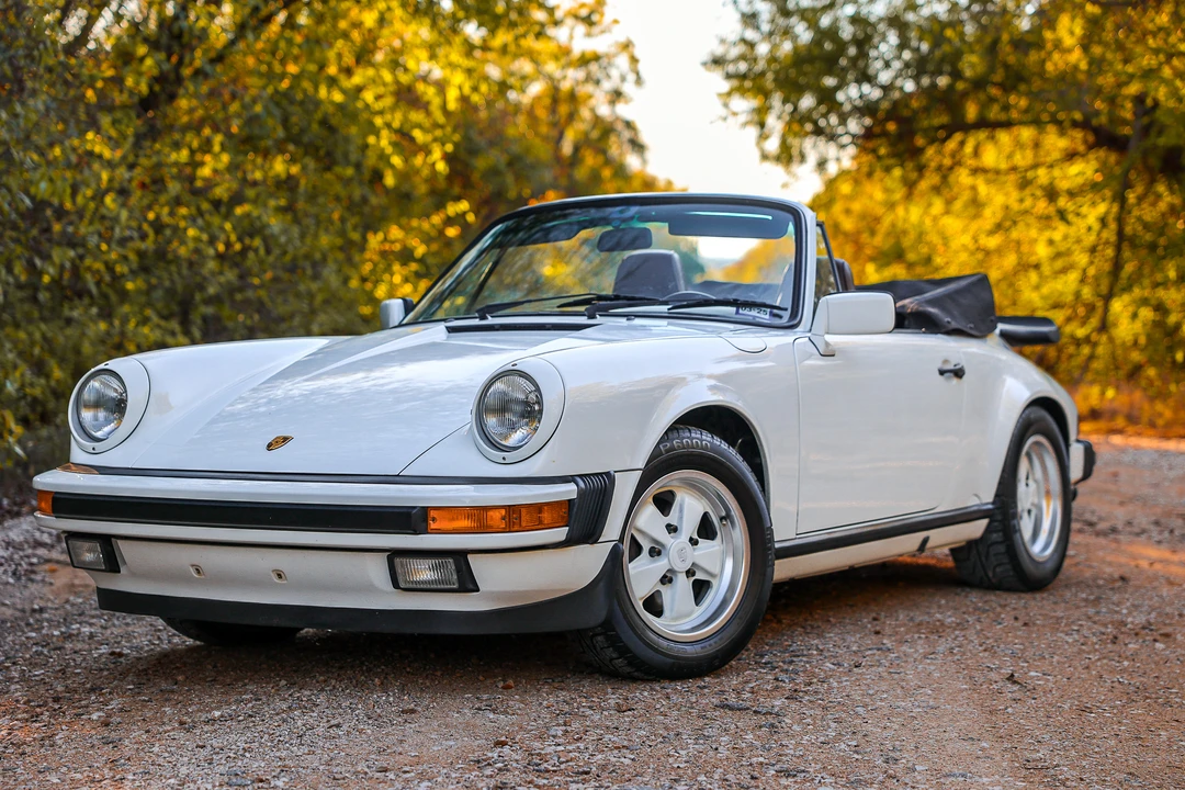 1988 Porsche 911 Carrera 3.2 - Image 9 of 31