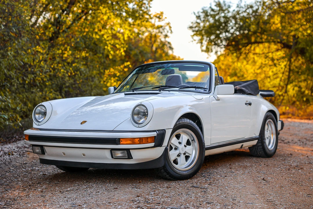 1988 Porsche 911 Carrera 3.2 - Image 10 of 31