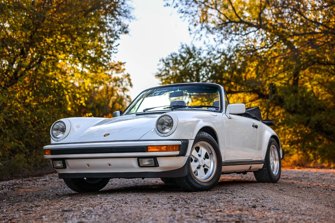 1988 Porsche 911 Carrera 3.2 - Image 18 of 31