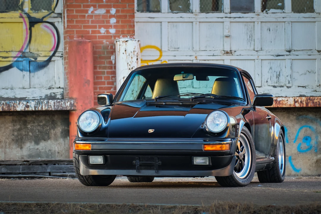 1988 Porsche 911 Carrera 3.2 - Image 14 of 31