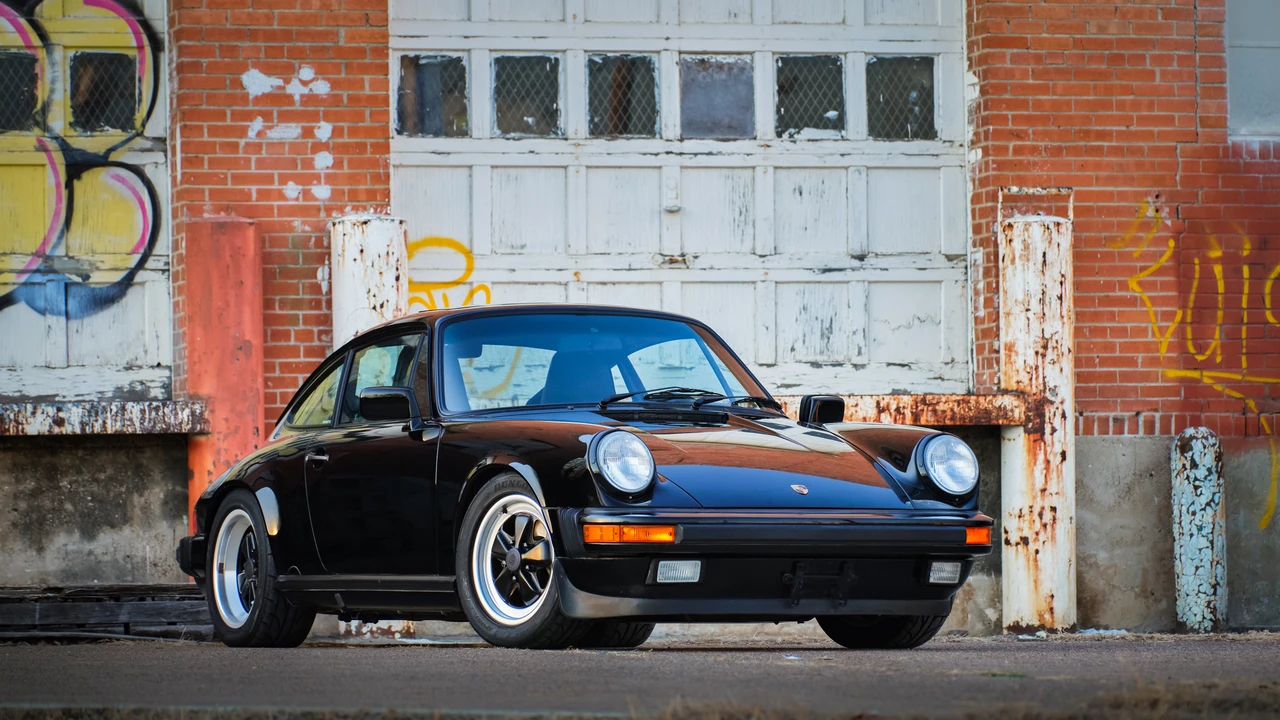 1988 Porsche 911 Carrera 3.2 - Image 22 of 31