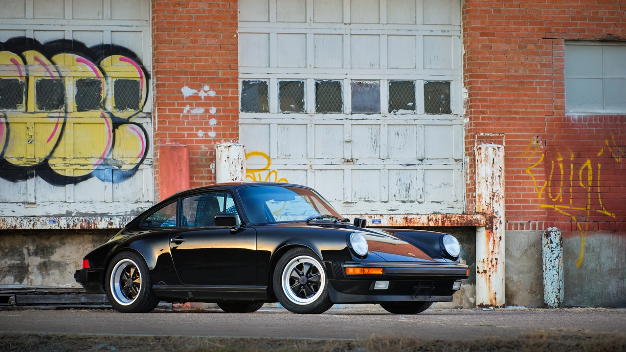 1988 Porsche 911 Carrera 3.2 - Image 23 of 31