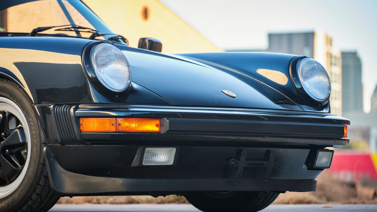 1988 Porsche 911 Carrera 3.2 - Image 30 of 31