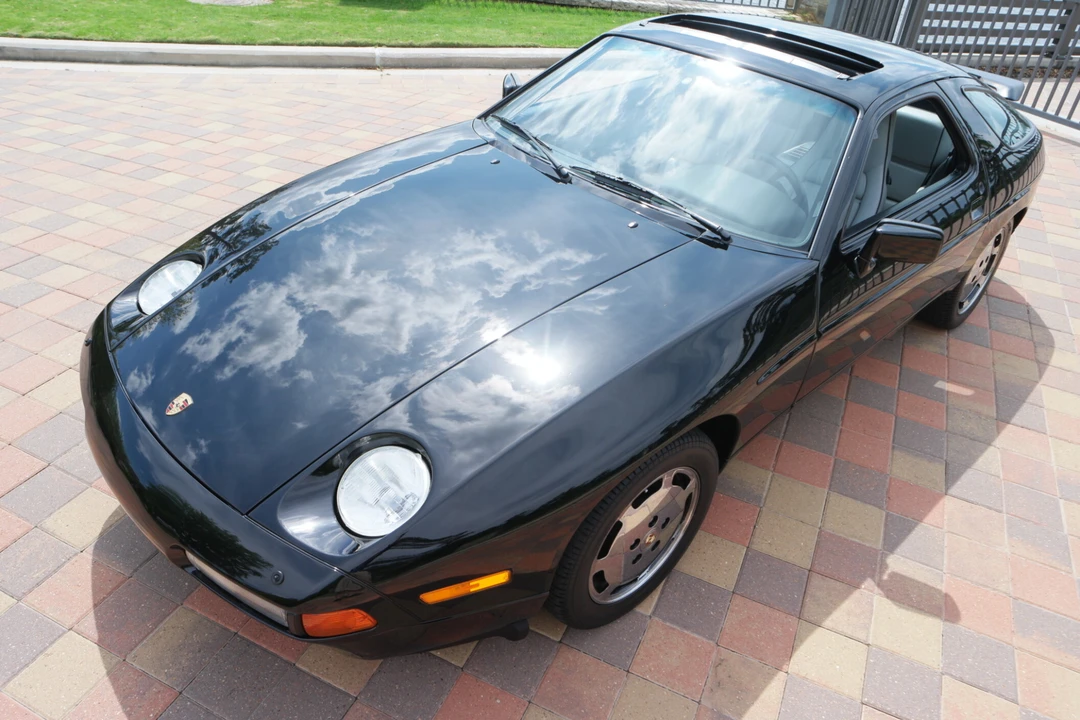 1988 Porsche 928 S4 - Image 2 of 31